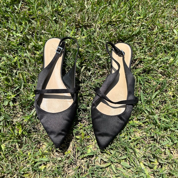 Flats - Picture 5 of 13